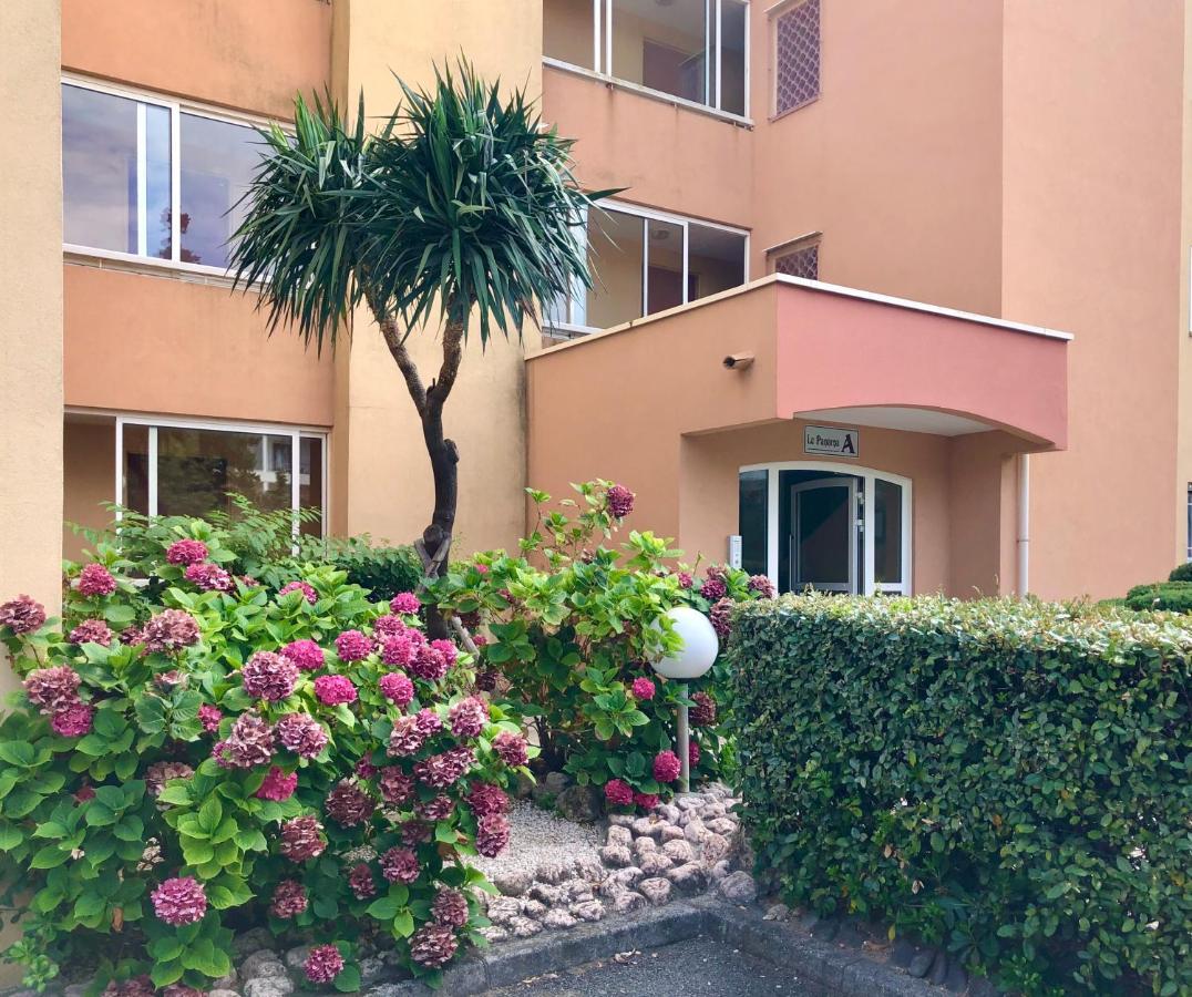 Apartment Newly Renovated Aircond-Wifi-Pool-Sea View-150M To Beaches- Saint Aygulf Exterior foto